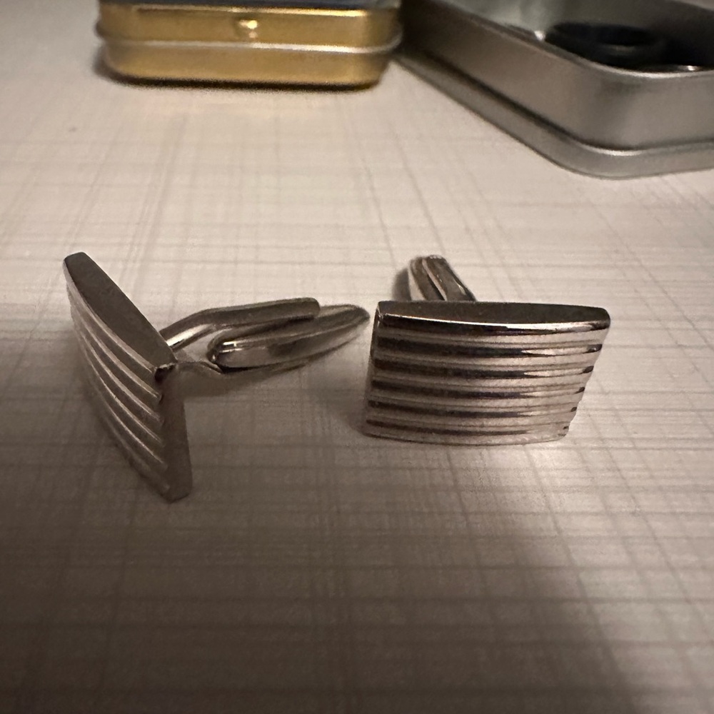 Silver Ribbed Rectangular Cufflinks - Men Accessories - Picture 3 of 3